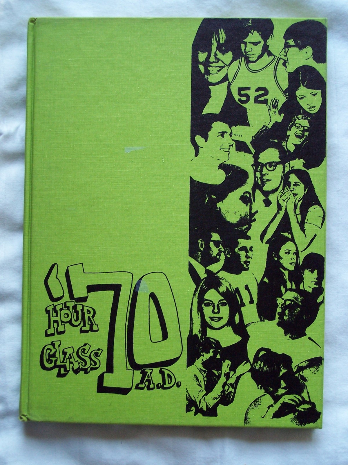1970 MINERVA DELAND HIGH SCHOOL YEARBOOK FAIRPORT, NEW YORK THE