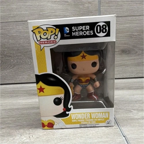 Funko Pop! Vinyl Wonder Woman Figure DC Universe Super Heroes #08
