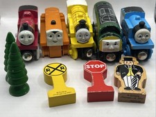 Thomas  Friends Wooden Train Lot RHENEAS, TERENCE, MOLLY, D261, THOMAS  GUC