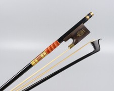 New Black Carbon Fiber Advanced Violin Bow Inlay Peacoke Flower Style Frog