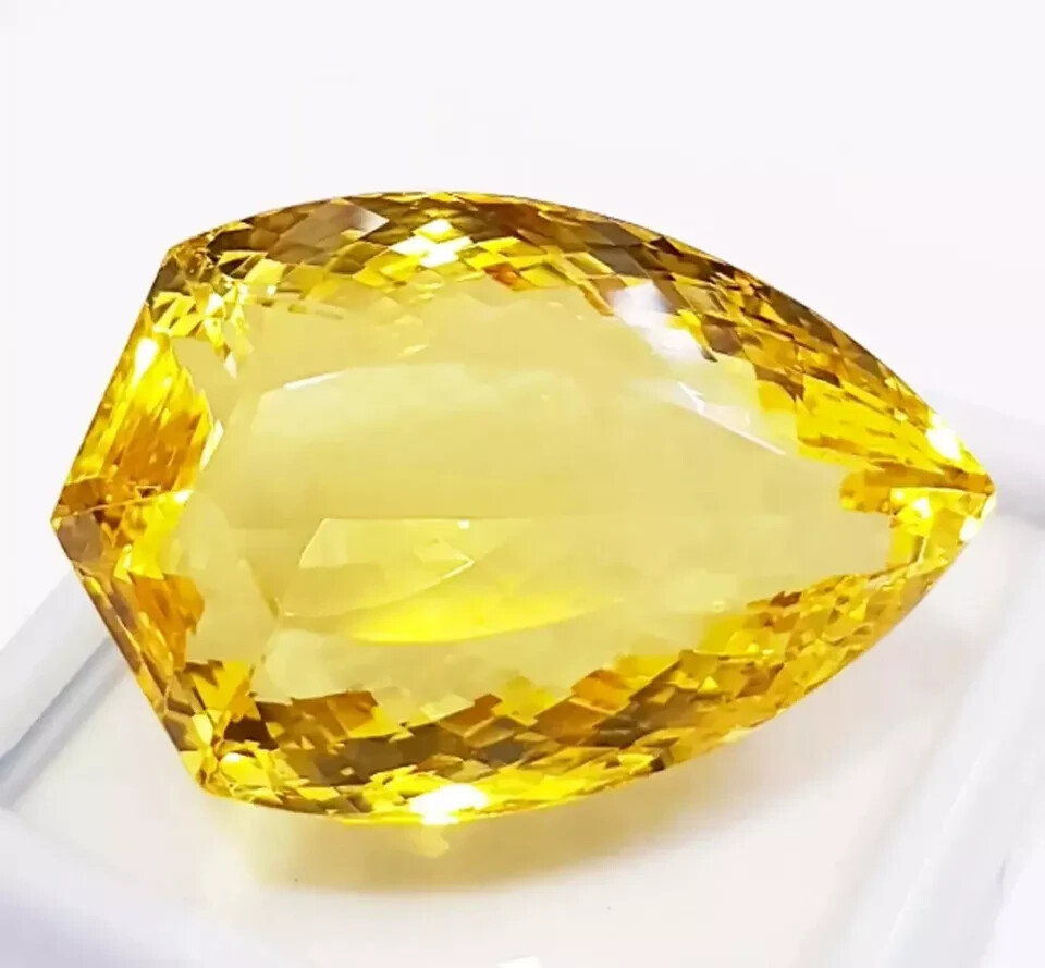 AAA+++ Stunning Yellow Topaz Fancy Cut Size 189-190Ct Certified Loose Gemstone