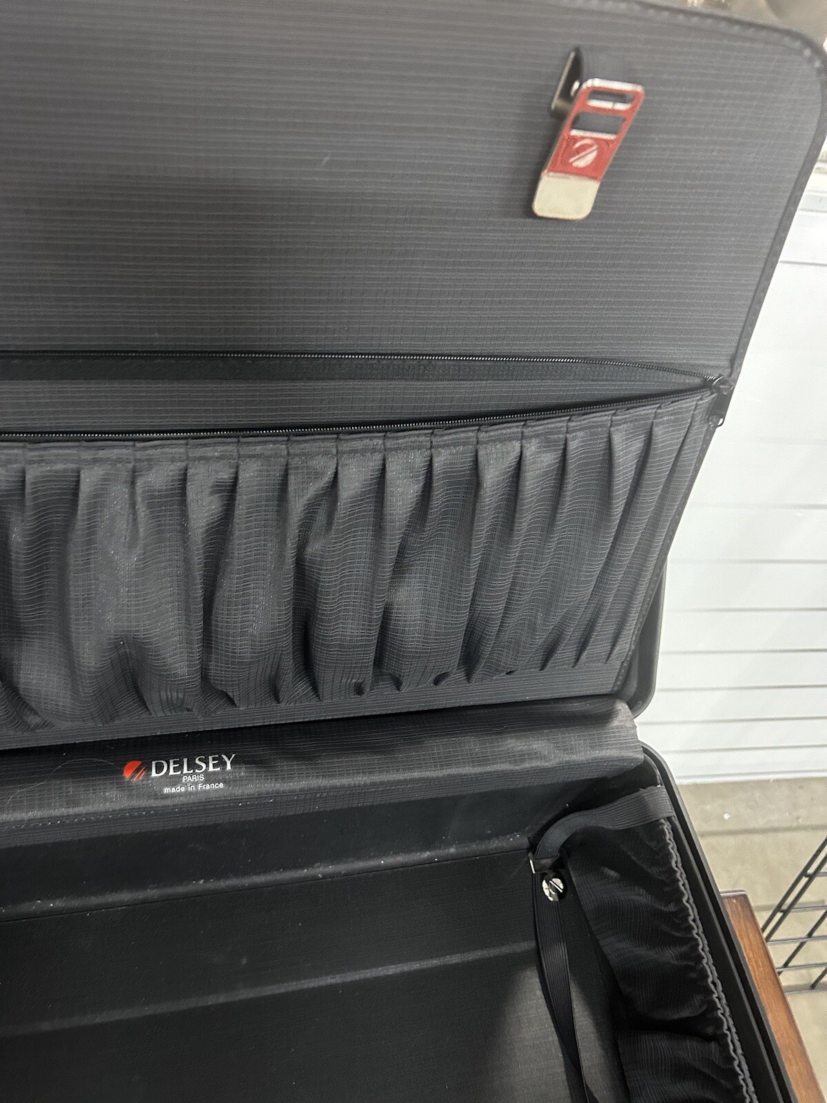 Vintage Delsey Club Hardside black Luggage Suitcase 21x16x8 eBay