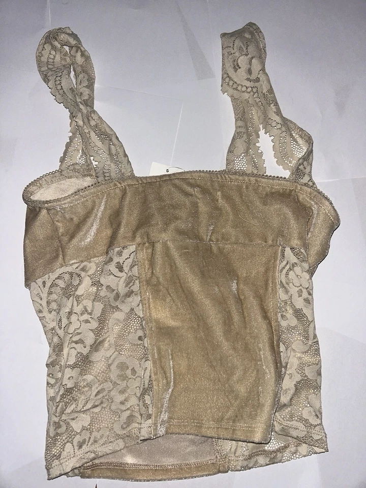 Blusa de renda dourada - Imagem 2 de 2