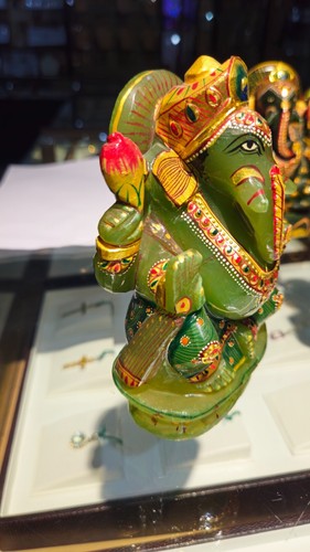 NR Jeweller Handmade Green Aventurine Ganpati Idol – 806g Single Stone Sculpture - Picture 3 of 6