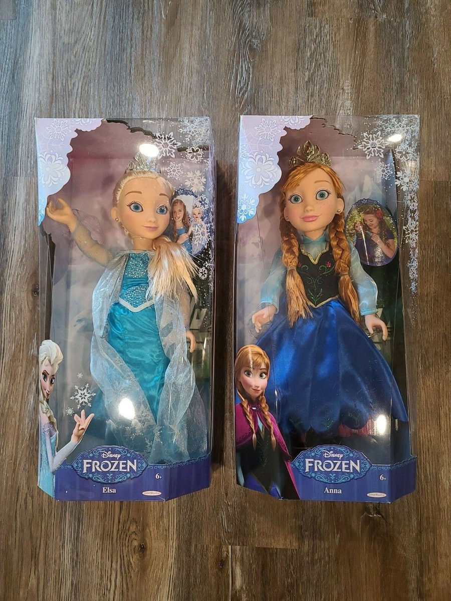 NEW Disney Frozen Princess Elsa the Queen and Princess Anna 18