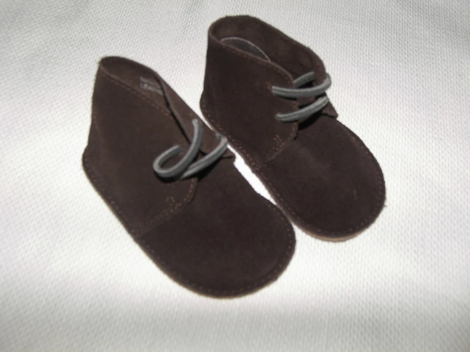NUEVOS ZAPATOS BABY COLE HAAN MINI CHUKKA MARRÓN GAMUZA TALLA 1 Foto 2 de 4