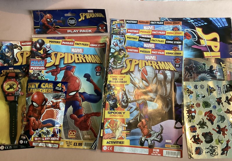 SPIDER-MAN COLLECTION.LOT. COMICS WITH FREE GIFTS .POSTER, STICKERS etc