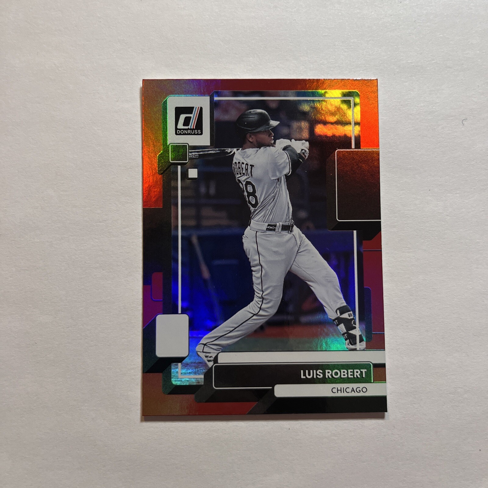 2022 Panini Donruss - Holo Red #88 Luis Robert