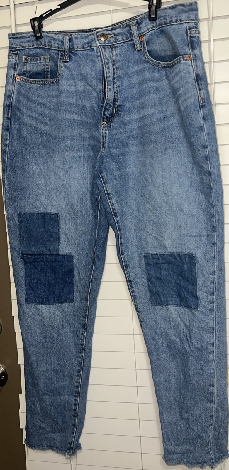 👖Universal Thread Boyfriend Patch Raw Hem Jeans … - image 3