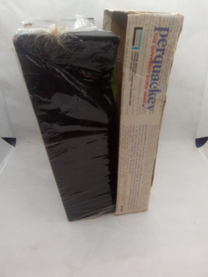 Vintage 1970 Perquackey The Different Word **NEW w/ MAJOR BOX DAMAGE** - Image 3 of 4