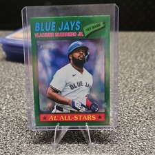 Topps 2026 Heritage Vladimir Guerrero Jr. #165 Chrome Green Border 99/99 Bookend