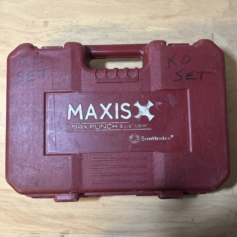 SouthWire Maxis Max Punch Set 2 1/2” - 4”