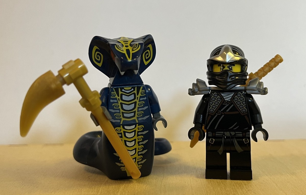 Set of 2 Ninjago Lego Minifigures from set #9444: Cole's Tred