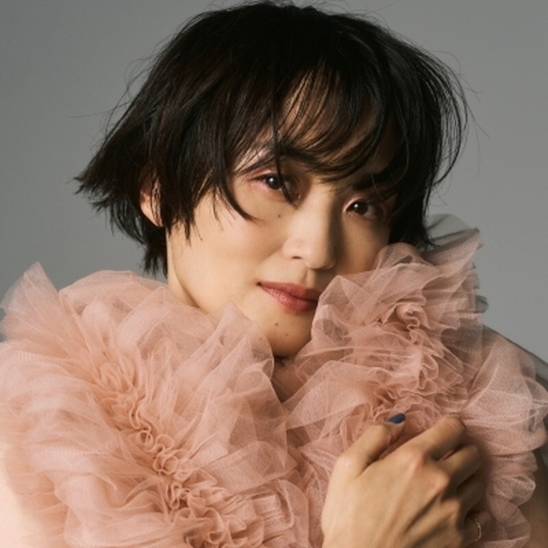 Новый альбом Rung Hyang/Romantia/Aromatic KMKN140