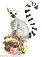 Lemur Figurine "Mischievous" Country Artists CA03740 The Natural World Series