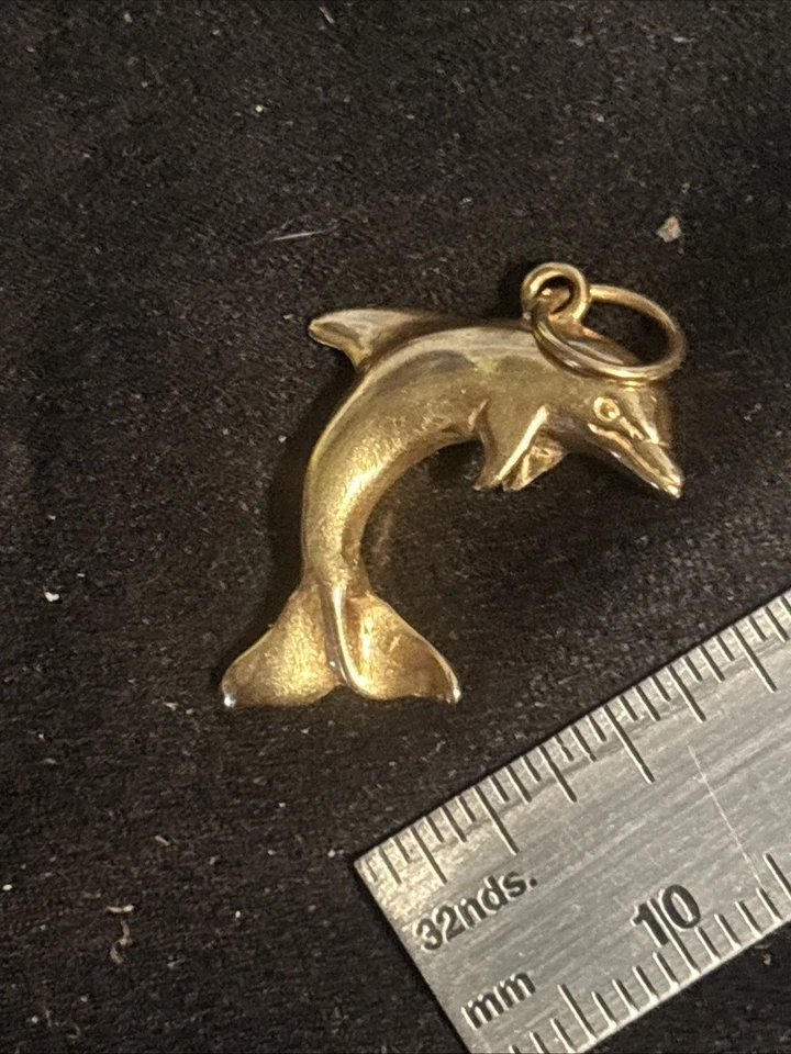 Dije de delfín 3D oro 14k  Foto 3 de 4