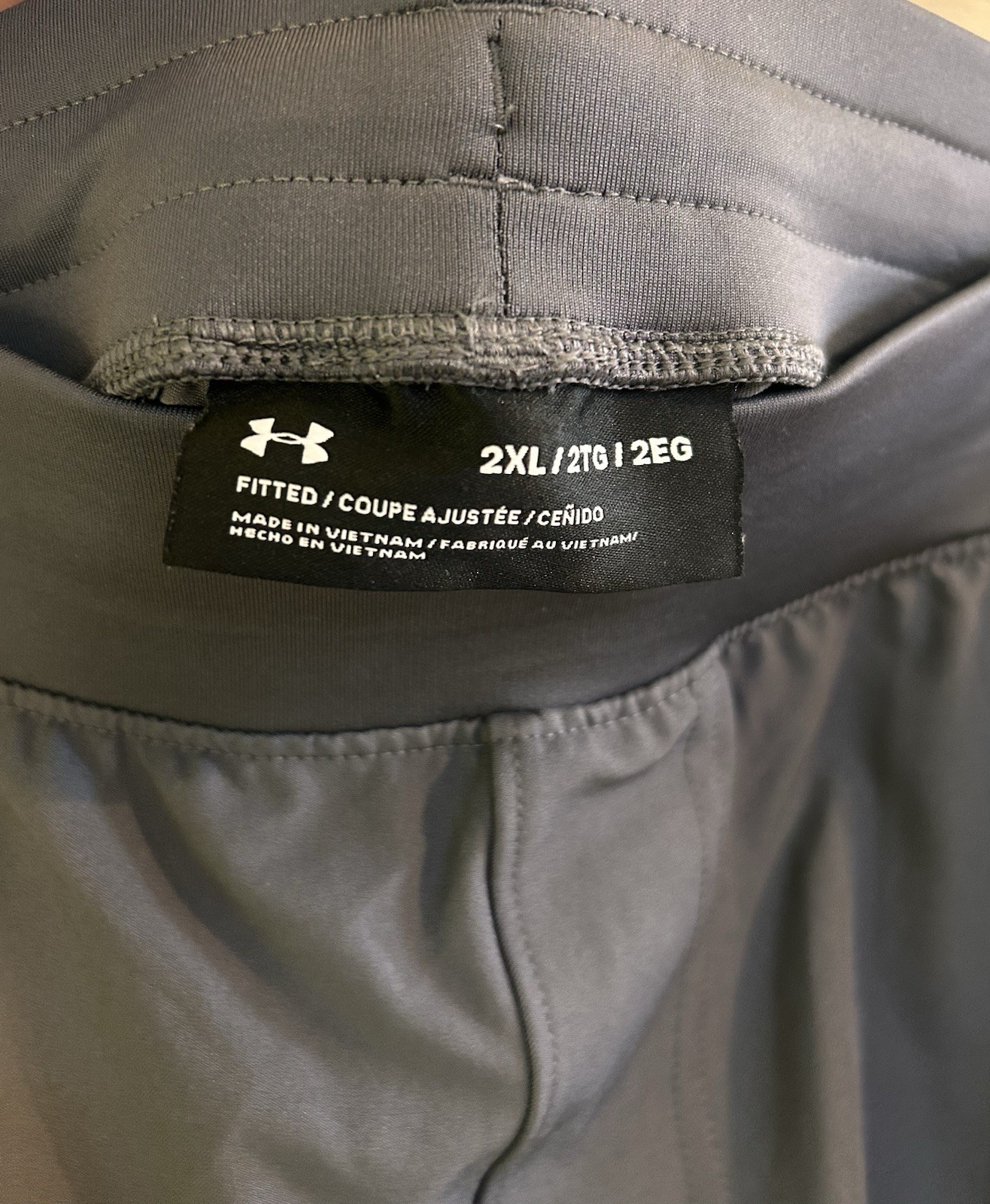 Under Armour Men's 2XL Gray Jogger Pants Fitted Activewear Elastic Waist Pull On thumbnail 3