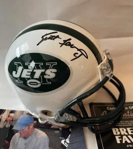 Brett Favre NY Jets Signed Mini Helmet Auto Favre Cert, Hologram & Photo HOF