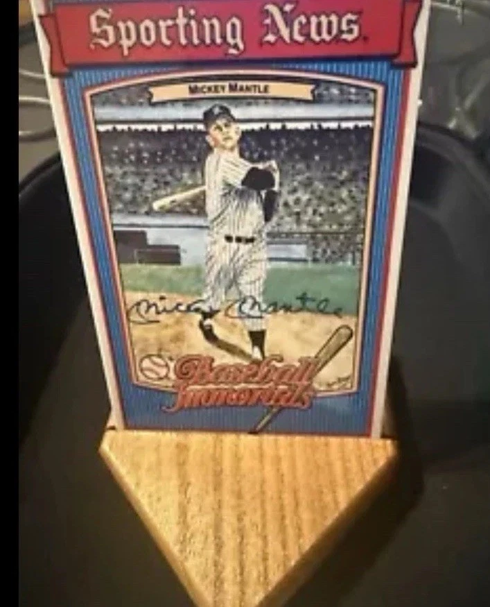 The Sporting News Collection Baseball Imortals Set Mickey Mantle AUTO Porcelain - Image 3 of 4