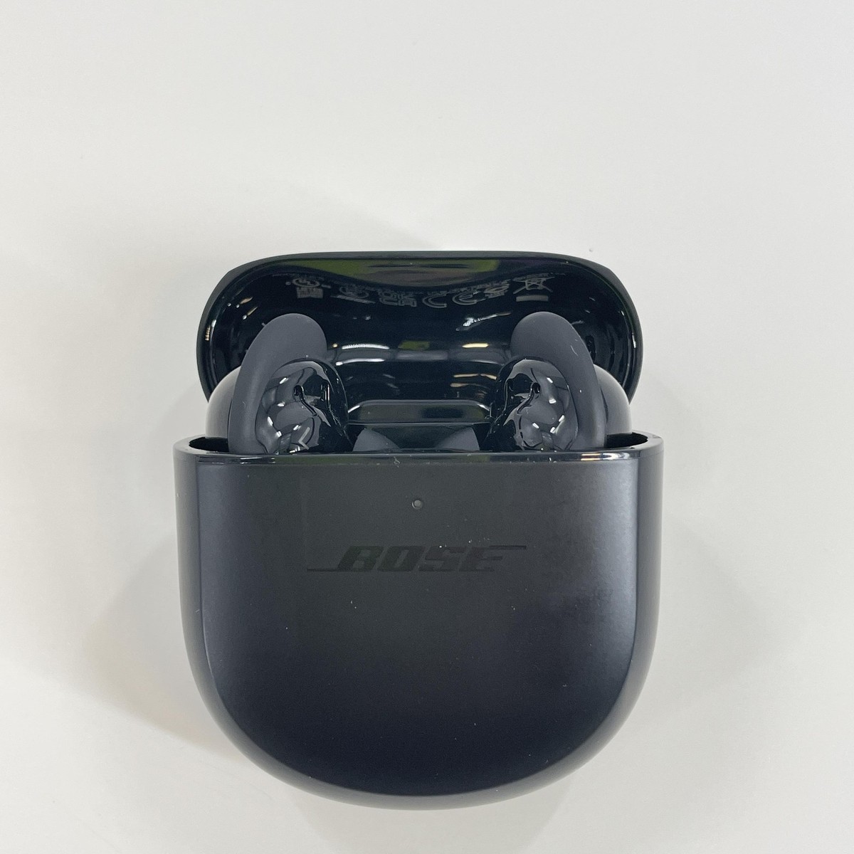 Bose QuietComfort Earbuds II Black - Excellent w/ Charger/ Extra