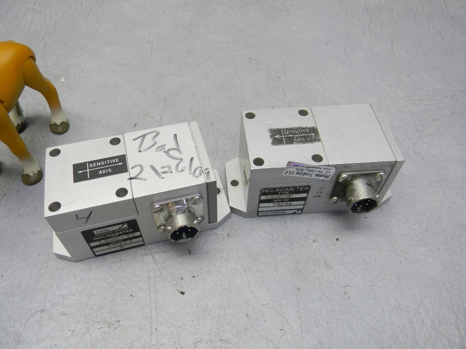 Lote de 2 inclinómetros Lucas Schaevitz Sensores LSOC-90 Foto 2 de 4