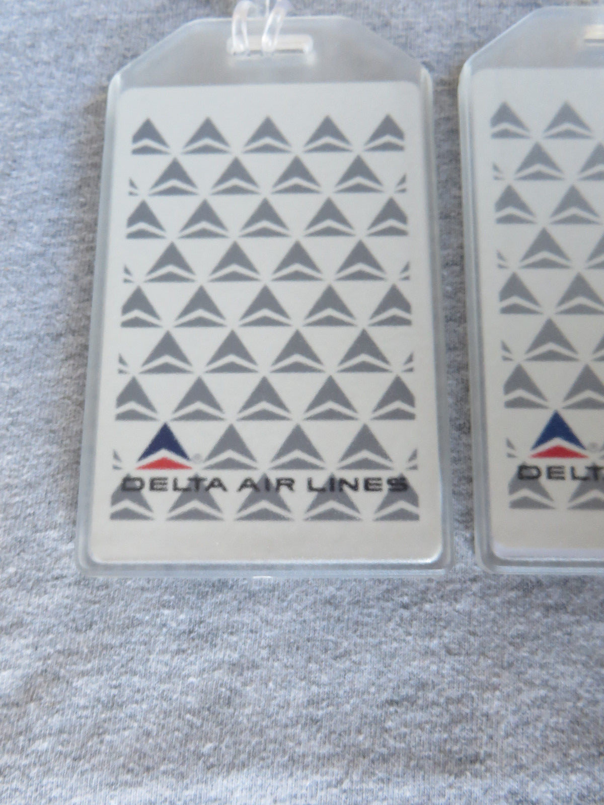 VINTAGE DELTA AIRLINES LUGGAGE TAGS 2TAG SET INVERSE BAG NAME