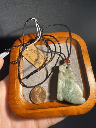 Adjustable Chain Natural Burmese Jade Gourd Pendant with Hand-Carved Mantis/Gift - Picture 8 of 10