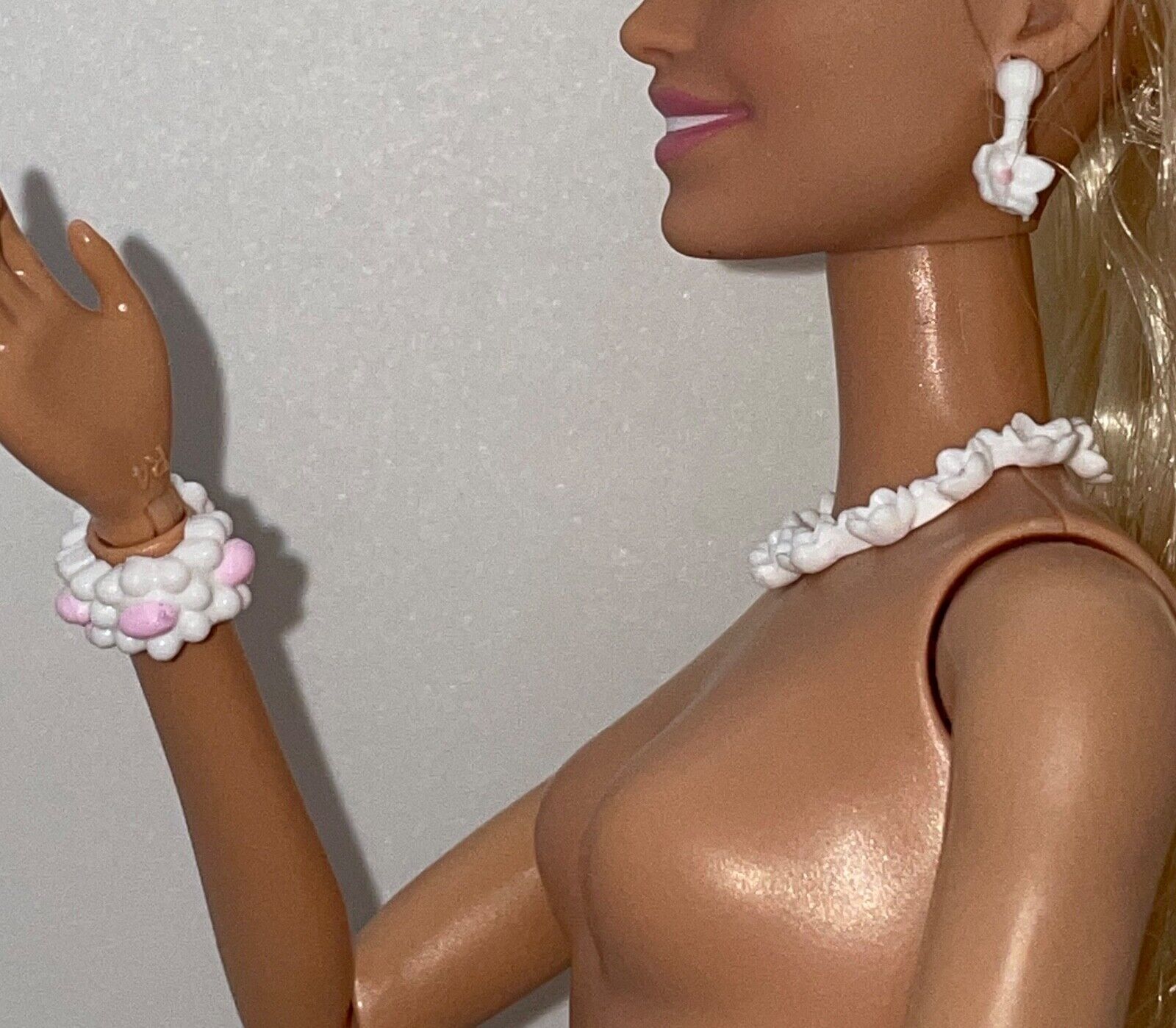 Barbie Pearl Jewelry Set Barbie Movie Necklace & Earrings Barbie  Accessories Gift for Girls Margot Robbie's Barbie the Movie 