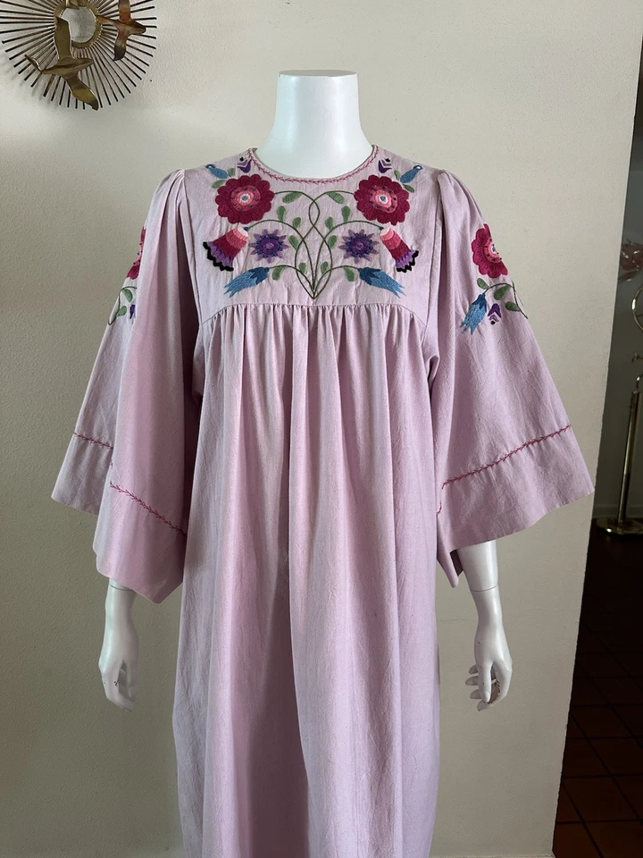 1960s Violet Mexican Huipil Dress Embroidered Tulip Floral Tunic Maxi Resort VTG - Image 4 of 4