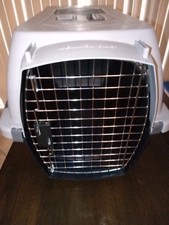 Sparingly Used Petmate Kennel Cab Excellent  ondition Extra  lean.