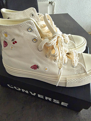 Converse Chuck Taylor All Star Damen High Top Sneaker Weiß Blumen EU 37