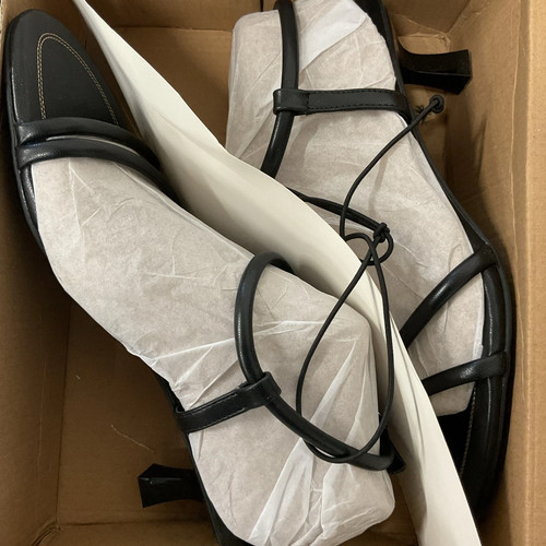 NWB Worthington Womens Causey Strap Sandals Black Size 9 MSRP $60 - Picture 2 of 3