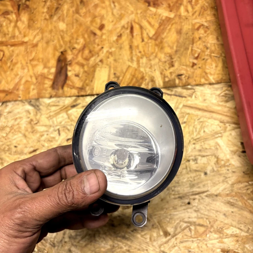 Toyota RAV-4 2008 2,2D 5 puertas luz antiniebla delantera del conductor 89210656 Foto 3 de 4