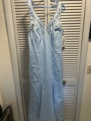 betsy and adam light blue dress Betsy & Adam Women's Ombre Sleeveless Draped Halter Gown - Navy/Teal