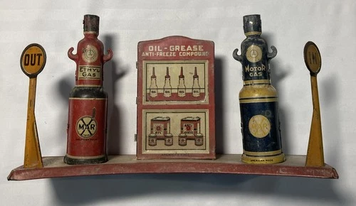 1930’s MARX Lithographed Gas Station Island