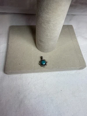 Vintage Dainty Native Sterling Silver 925 Flower Pendant w/ Turquoise Stone - Image 1 of 3