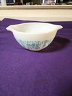 Vintage Pyrex Amish Butterprint  Cinderella Mixing Bowl Blue White 1.5QT Pint