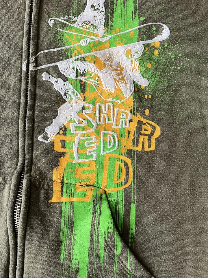 CHAQUETA SUDADERA HANES NIÑOS 8 (M) VERDE CON DISEÑO TRITURADA Foto 3 de 4