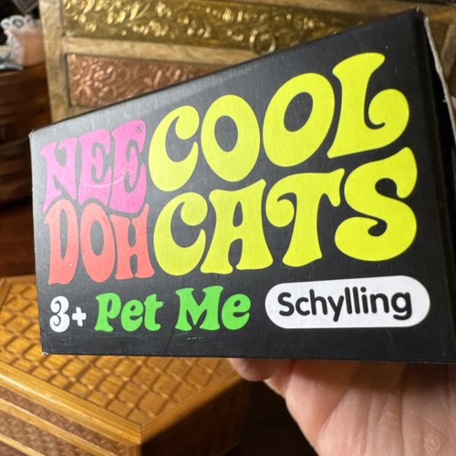 RAR Neu im Karton Lila Cool Katze Needoh  - Bild 5 von 7
