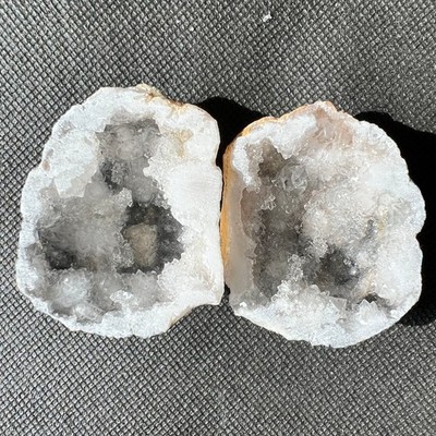 Natural Cut the crystal cave in half Healing 58g