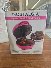 Nostalgia My Mini Lava And Bundt Cake Maker