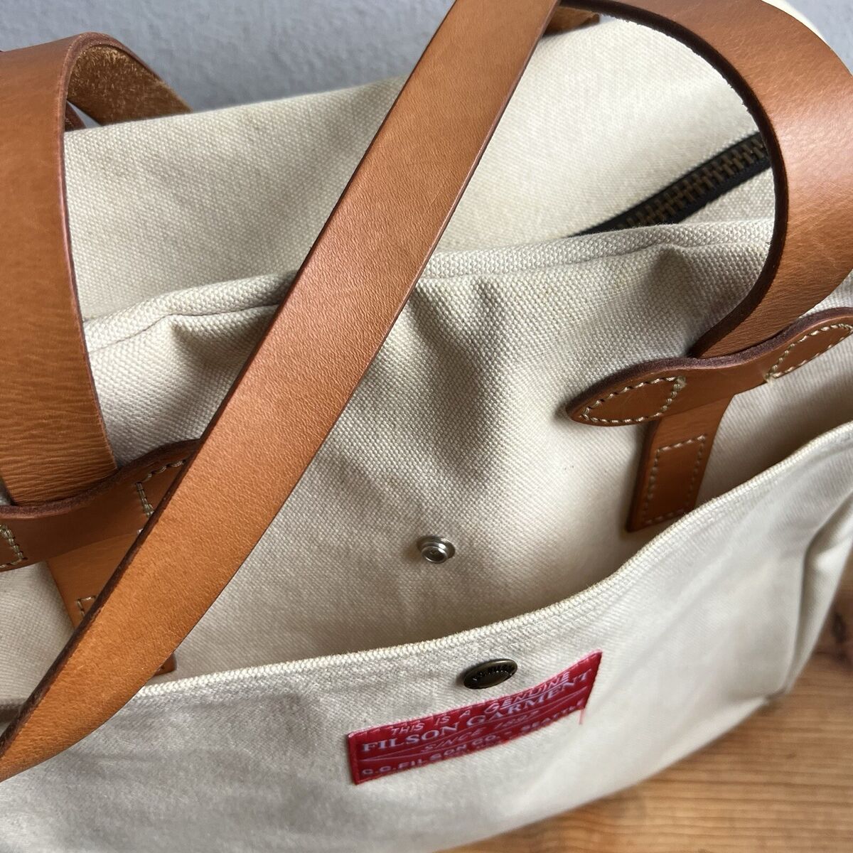 Filson X Nanamica Zipper Tote Bag | Made in USA | Rare Red Filson X Nanamica Zipper Tote Bag | Made in USA | Rare Red