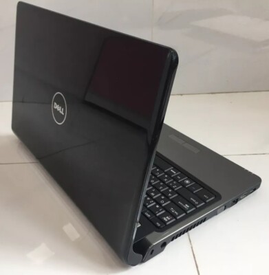 DELL INSPIRON 1564 15.6
