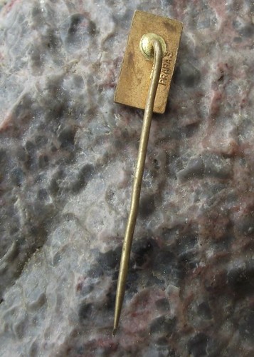 Antique As Czechoslovakia Traditional Craft Weaving Town Souvenier Pin Badge - Picture 2 of 2