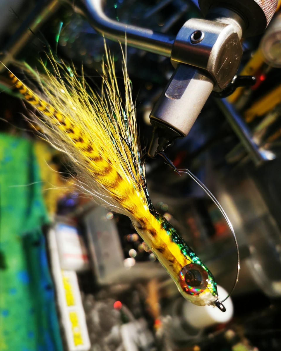 Pike predator Spaghetti Weedless 4/0 Baitfish Casting Fly mcfluffchucker