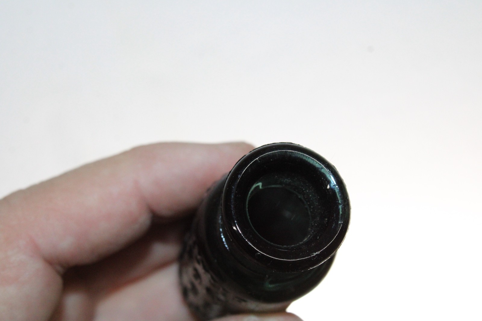 GREEN BROMO-SELTZER EMERSON DRUG CO BALTIMORE MD 2 1/2'' ...