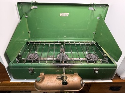 Vintage Coleman Model 426B Triple 3 Burner Green Gas Camping Stove