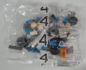 LEGO BOOST BUILD CODE PLAY 17101 CREATIVE TOOLBOX 847 PCS 5 IN 1 MODEL NEW