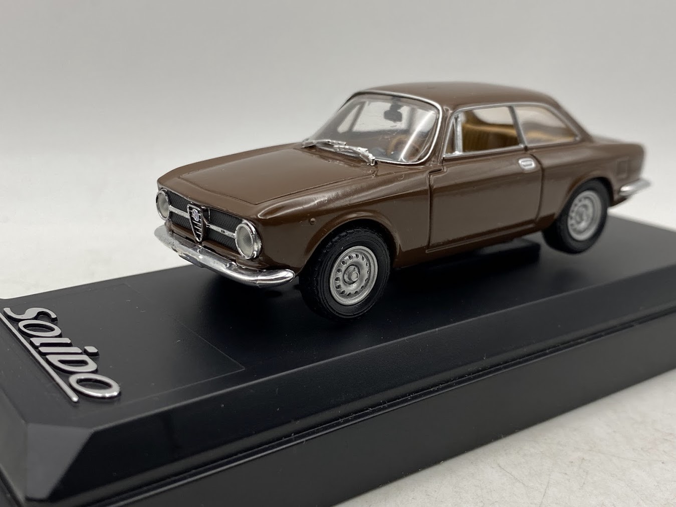 Solido Alfa Romeo Gt Junior 1300 1971 1:43 1852