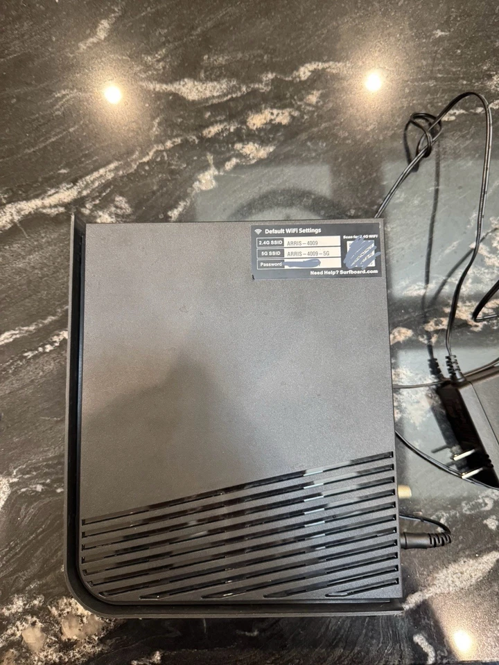 ARRIS SBG7600AC2-RB Cable Modem Plus - Black - Image 3 of 4